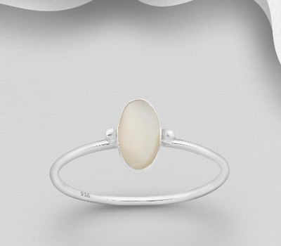 925 Sterling Silver Ring, Decorated with Oval-Shaped Shell