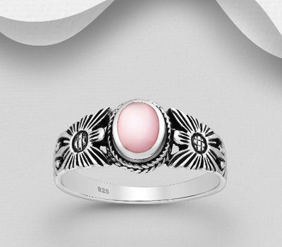 925 Sterling Silver Ring Decorated With Shell