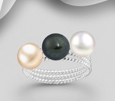 925 Sterling Silver Ring Decorated With Fresh Water Pearls